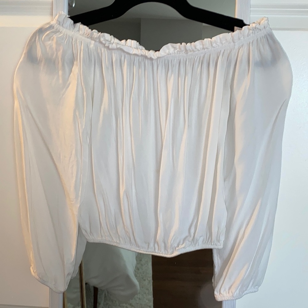 Brandy Melville white off the shoulder cropped top